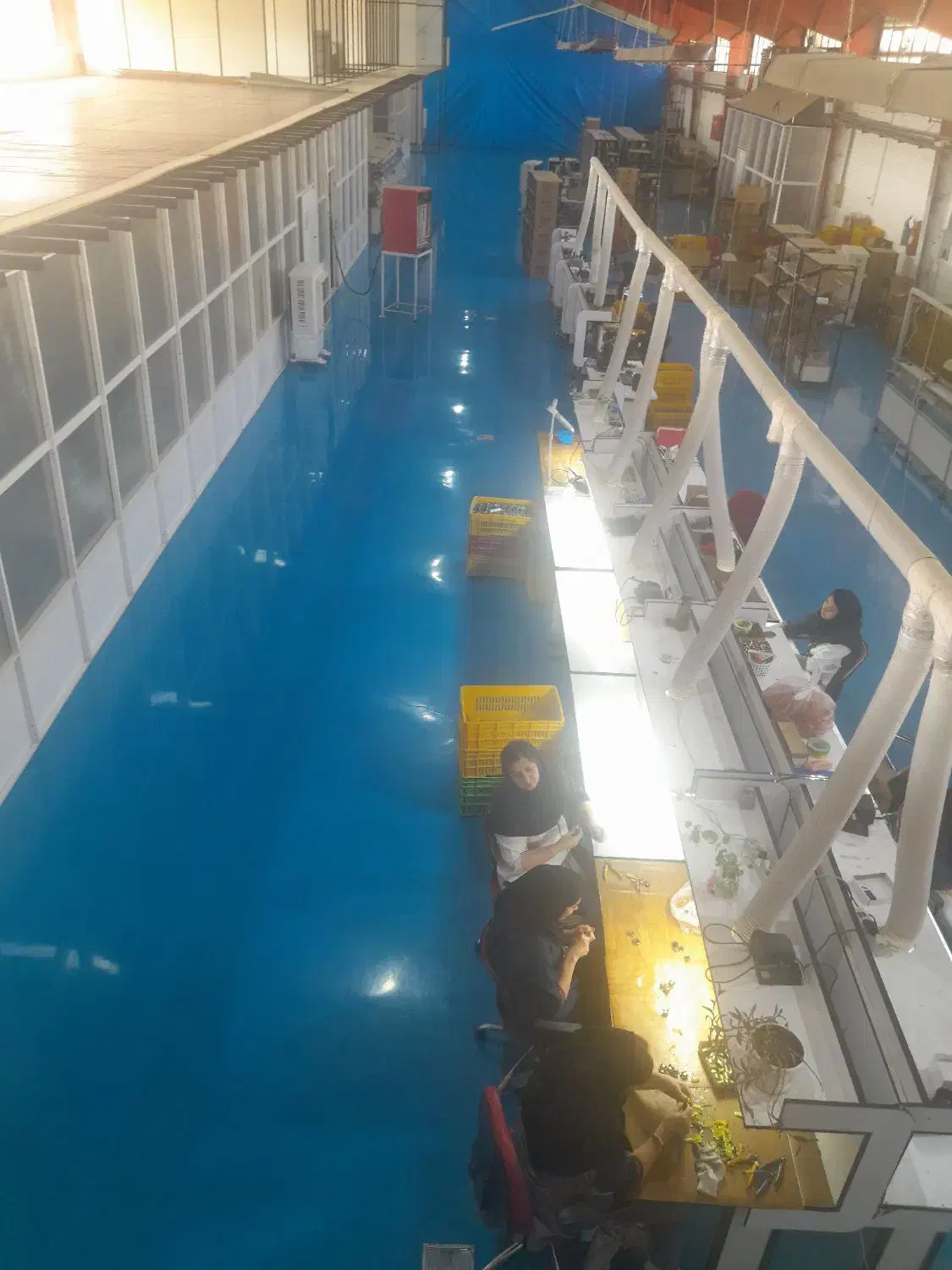 استخدام نیروی کار اقا و خانم در حوزه الکترونیک|استخدام صنعتی، فنی، مهندسی|تهران, اتحاد|دیوار