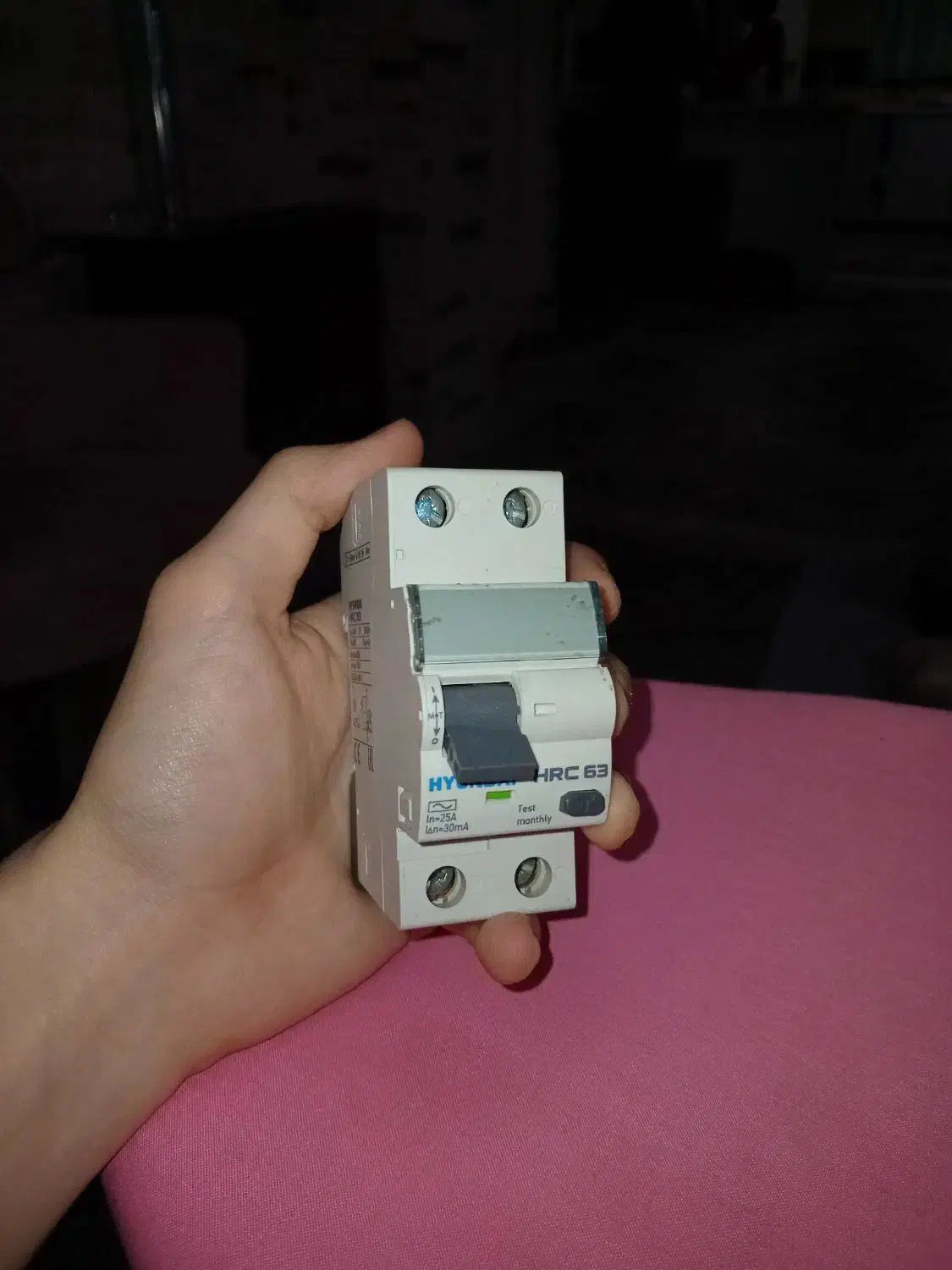 محافظ جان/ کلید نشتی|مصالح و تجهیزات ساختمان|شهریار, شهرک وائین|دیوار