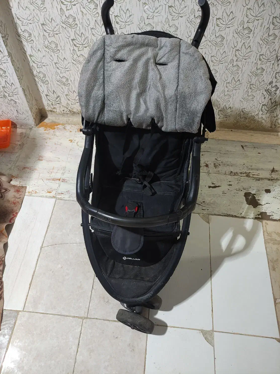 کالسکه نوزاد|کالسکه و لوازم جانبی|رشت, انصاری|دیوار