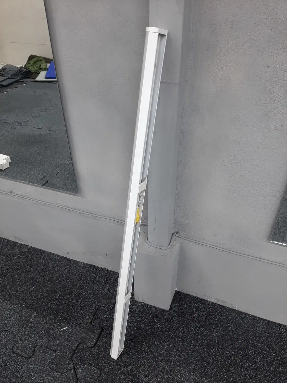 براکت ۱۲۰ سانت ۹۰ وات آفتابی برند رهنور|لامپ و چراغ|ماهدشت, |دیوار