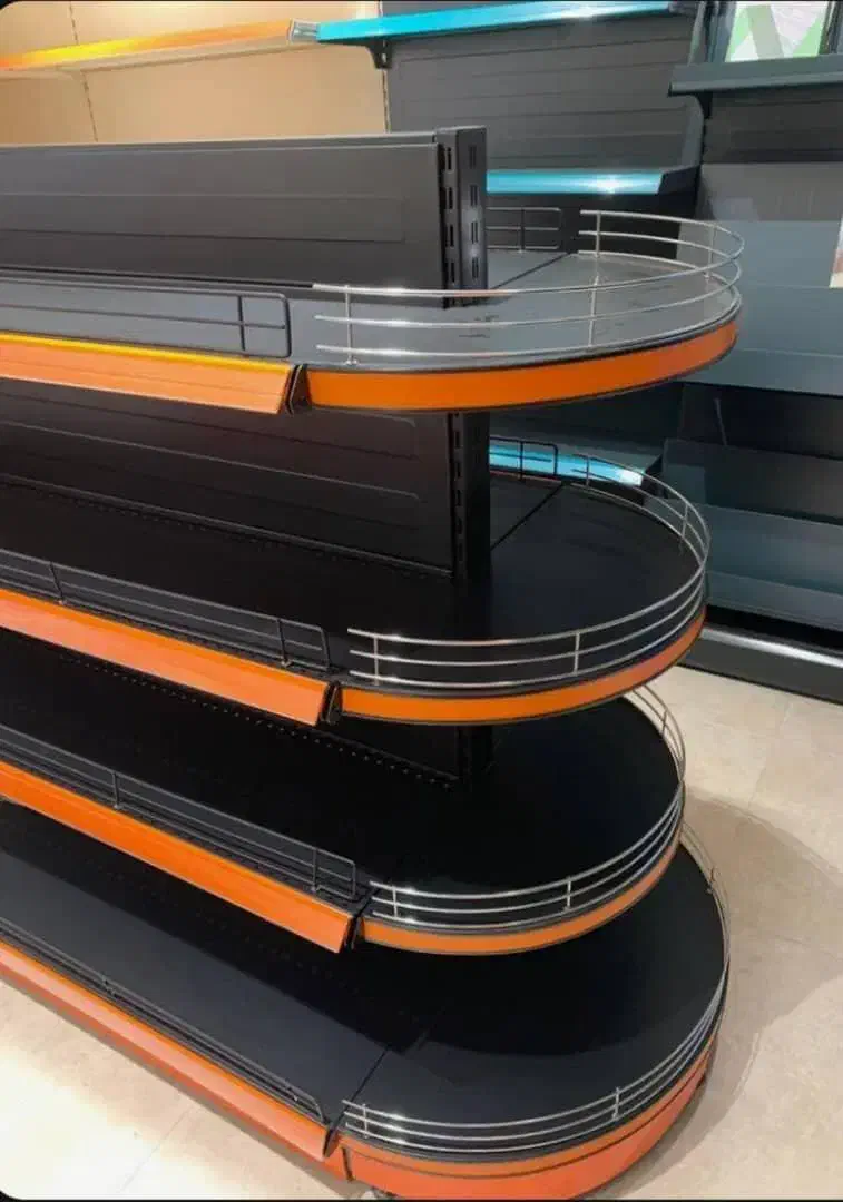 محیطی شیک فضای کاربردی با قفسه و استند|فروشگاه و مغازه|آمل, |دیوار