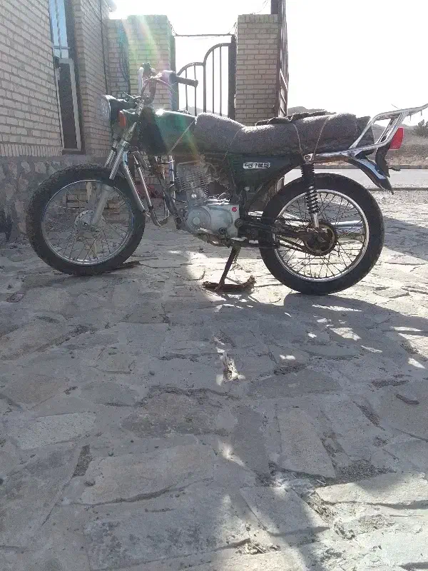 موتور ۱۲۵ تکاور مدل ۸۲|موتورسیکلت|گزیک, |دیوار