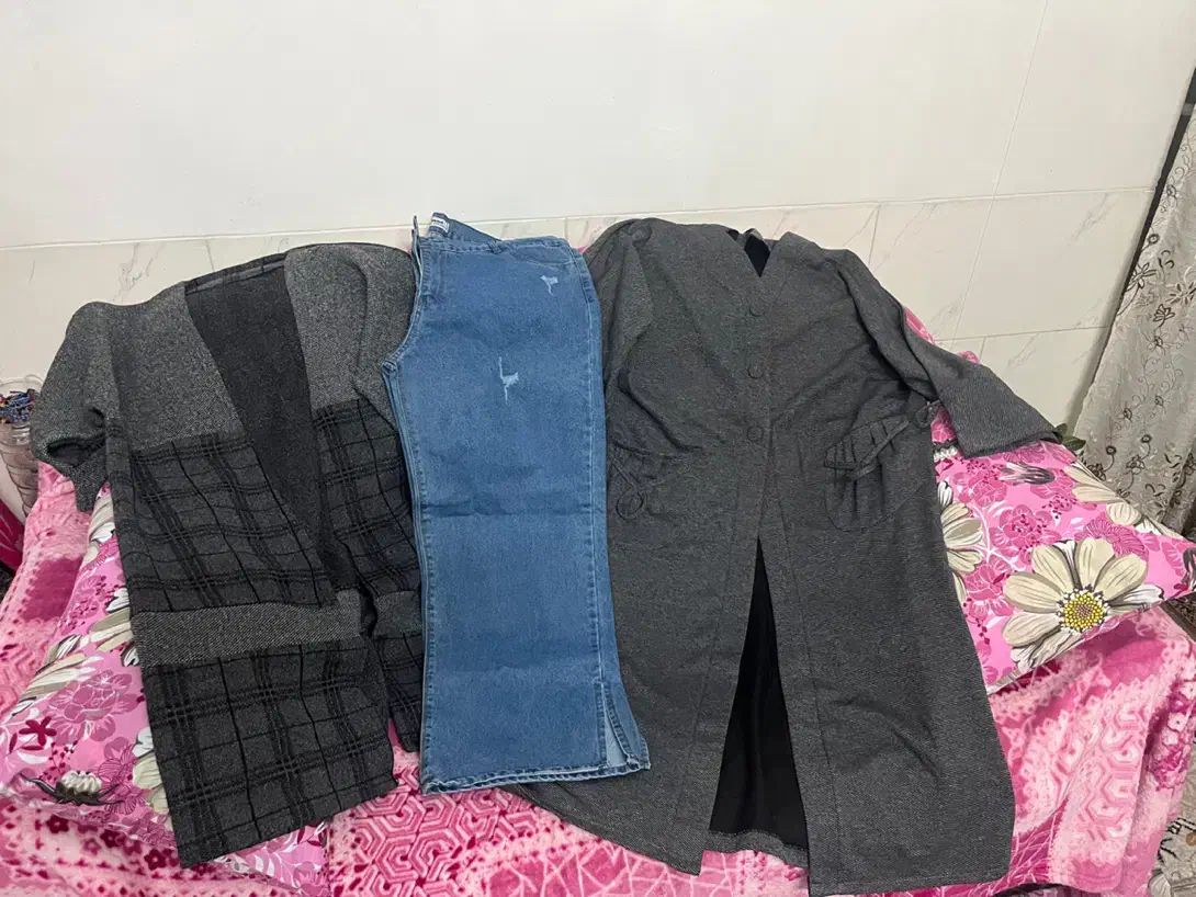 ۲عددمانتویکی بافت یکی پاییزه جنس عالی شلوارلی|لباس|یزدان شهر, |دیوار