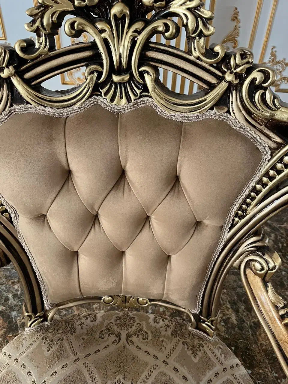 مبلمان ۷ نفره طلا کوب در حد نو|مبلمان خانگی و میز عسلی|تهران, شهرک آتی شهر|دیوار