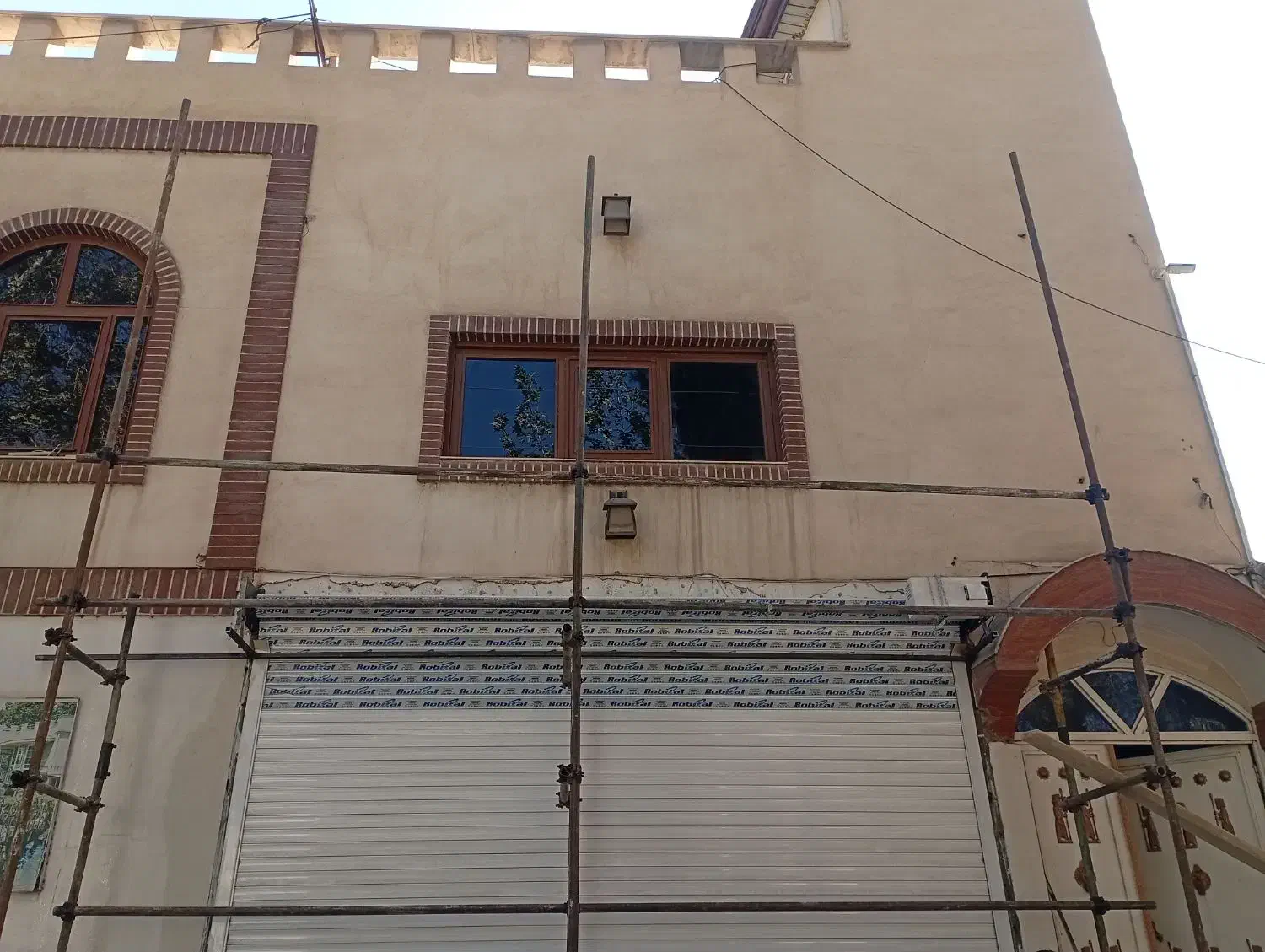 تعمیرات کرکره برقی و شیشه سکوریت|خدمات پیشه و مهارت|فردیس, فردیس|دیوار