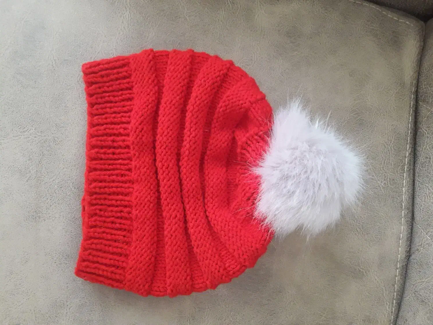 کلاه دست بافت و بلوز بافت ۲۰۰|کفش و لباس بچه|تربت‌حیدریه, رضاشهر|دیوار