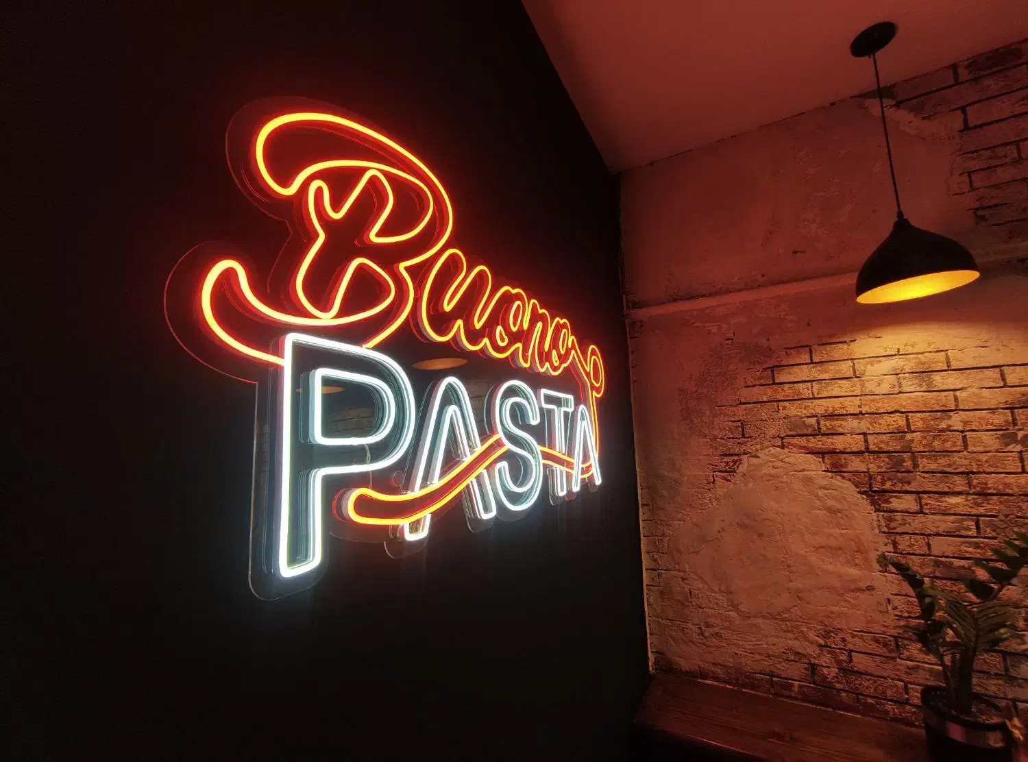 تابلو حروف برجسته چنلیوم|خدمات پیشه و مهارت|خمام, |دیوار