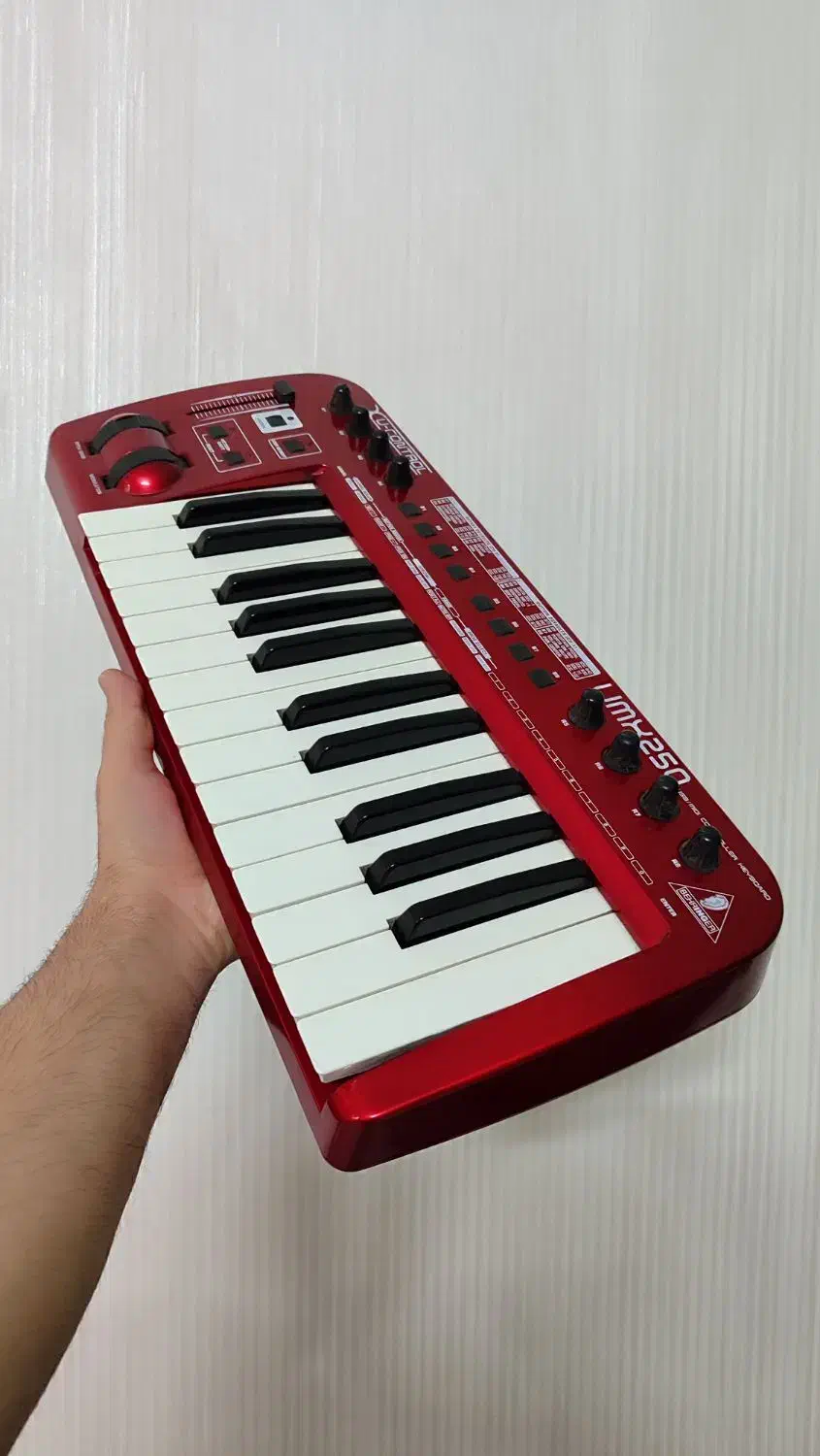 میدی کنترلر بهرینگر midi controler UMX250|پیانو، کیبورد، آکاردئون|چهاردانگه (تهران), |دیوار