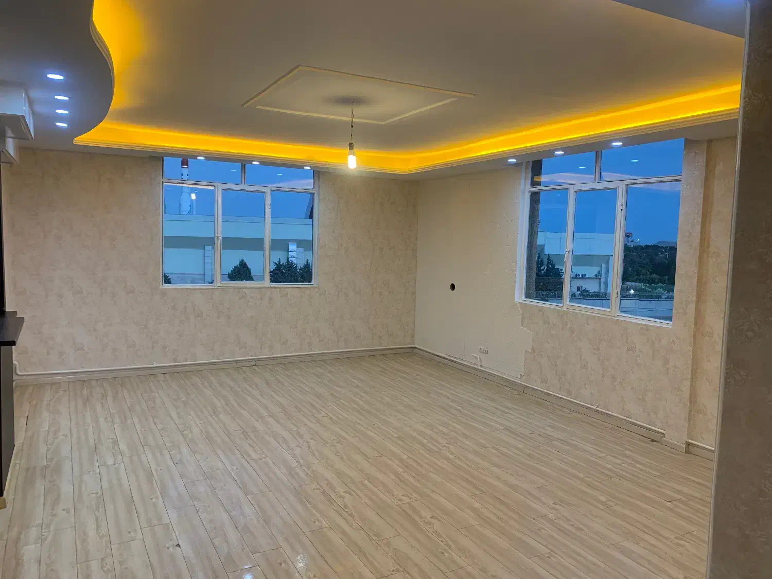 آپارتمان ۱۰۰ متری شهرک دانشگاه تهران|اجارهٔ آپارتمان|تهران, شهرک دانشگاه|دیوار