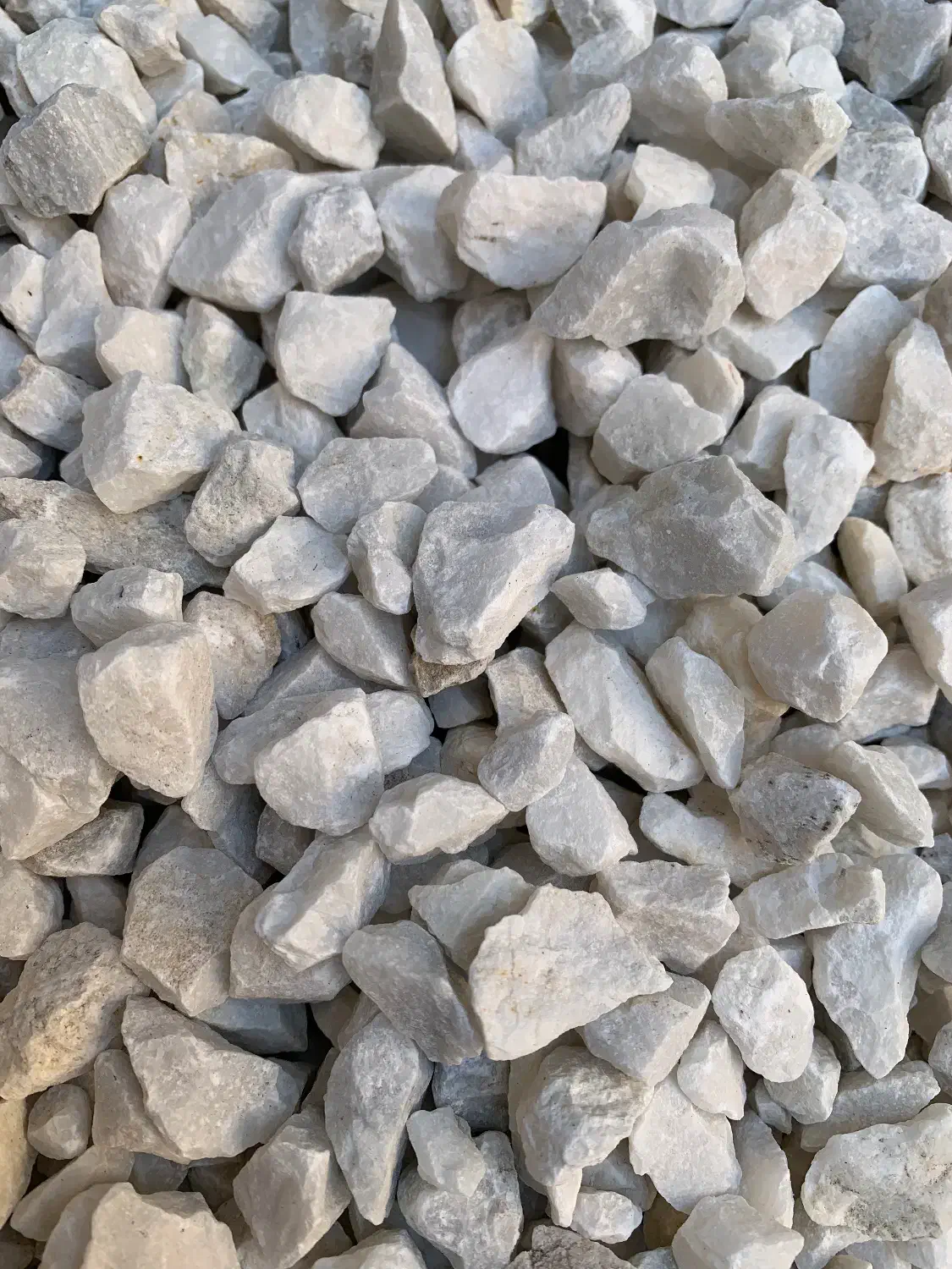 سنگ سفید شکسته بادامی تزئینی|مصالح و تجهیزات ساختمان|میاندوآب, |دیوار