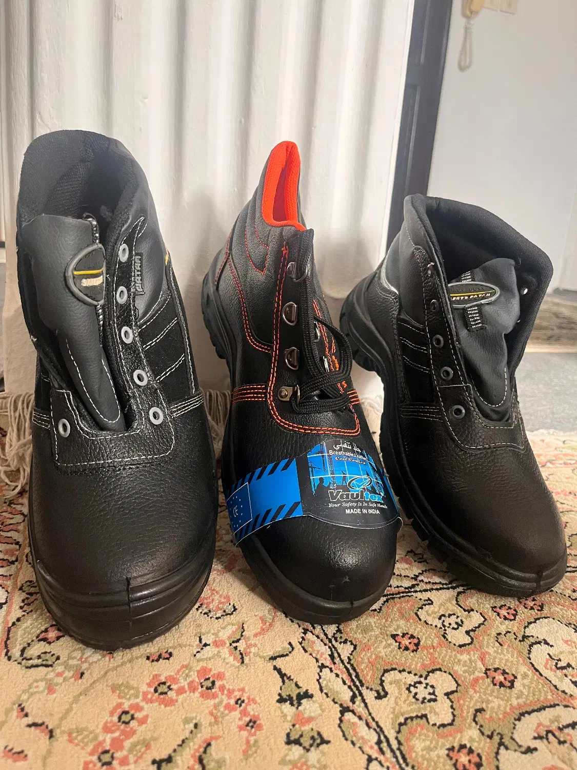 ۳ عدد کفش ایمنی با کیفیت|کیف، کفش، کمربند|بندر انزلی, کوی واحدی|دیوار