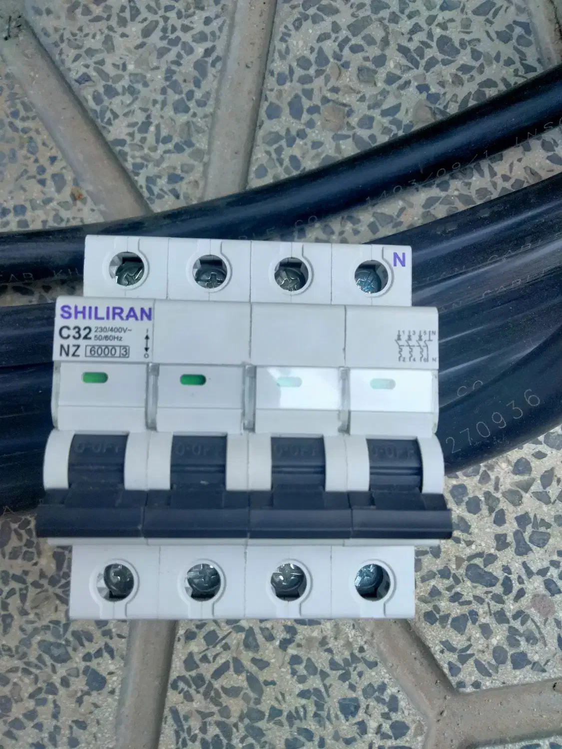 کابل و فیوز سه فاز|مصالح و تجهیزات ساختمان|بوکان, |دیوار