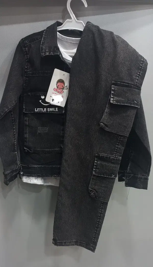 ست سه تیکه|لباس|تربت جام, شهید غلام زاده|دیوار