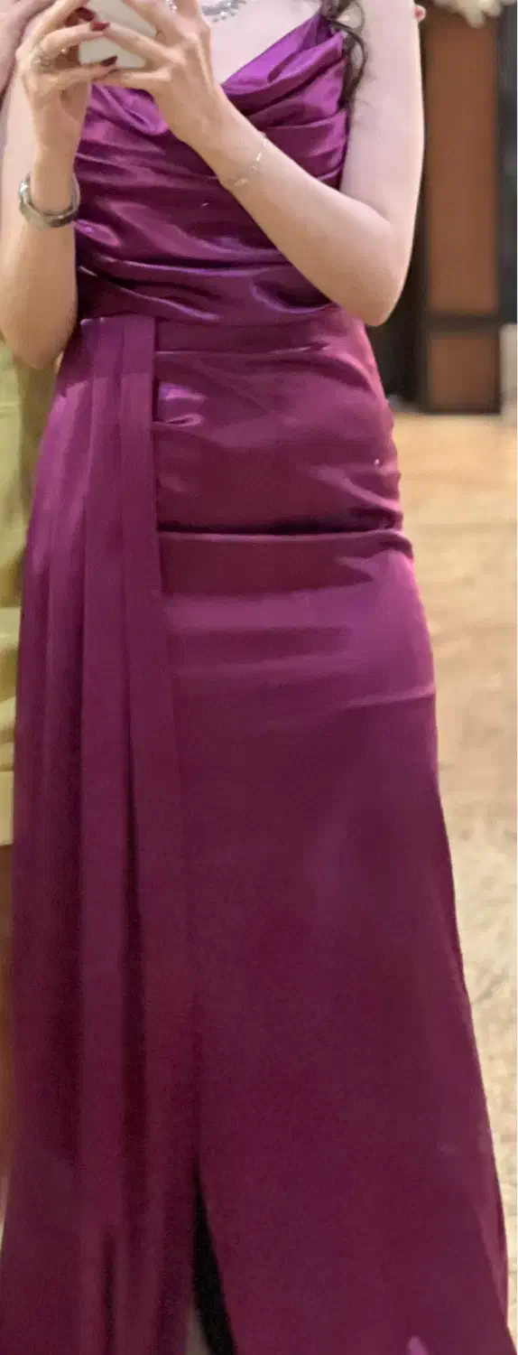 لباس مجلسی و اورال|لباس|قدس, شهر‌قدس|دیوار