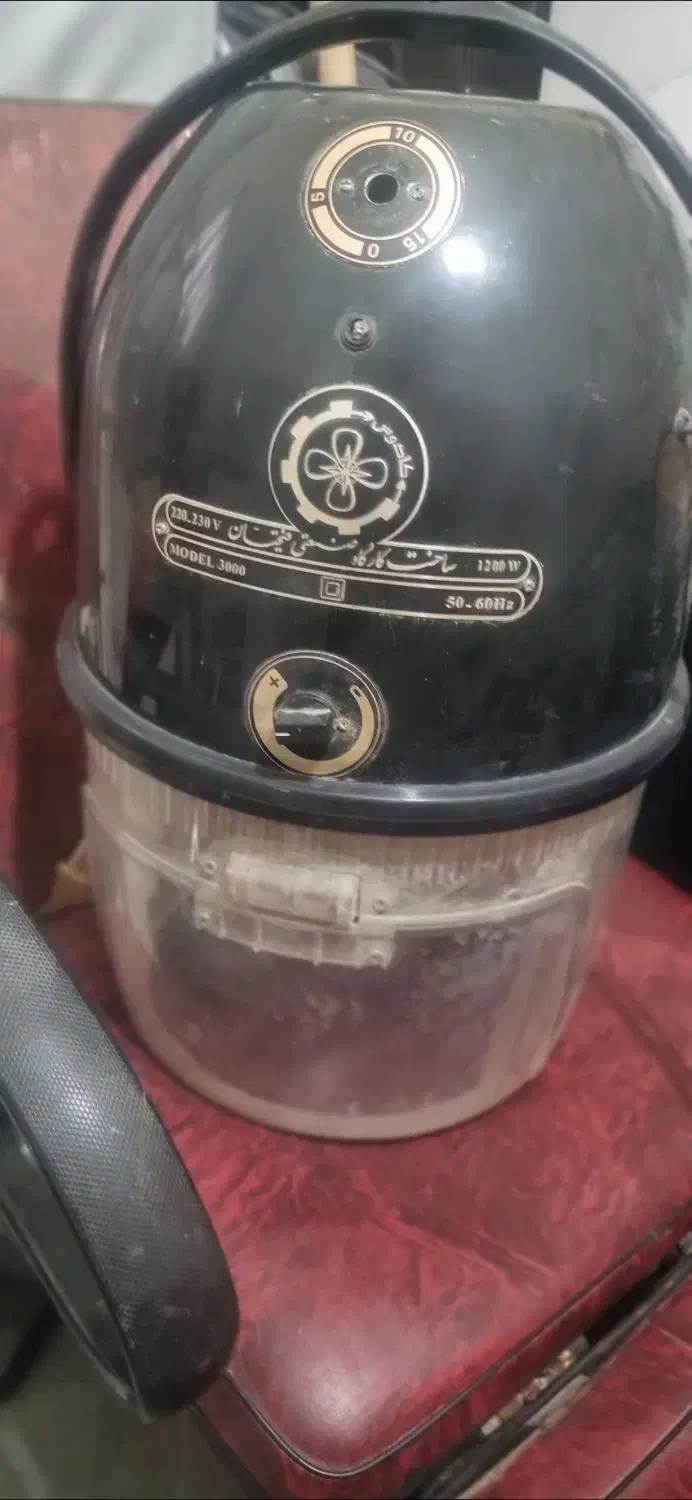 میز آرایش و سشوار کلاهی|تخت و سرویس خواب|آبادان, |دیوار