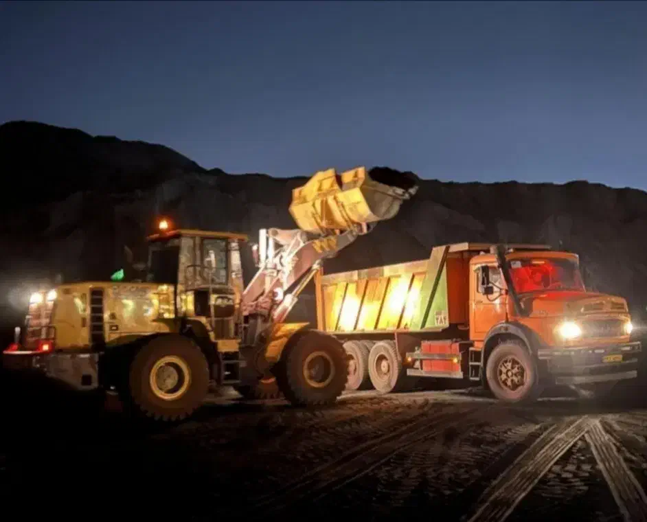 اجاره لودرzl50 آماده همکاری خاکبرداری سراسر کشور|خودرو سنگین|شاهین‌شهر, مورچه خورت|دیوار