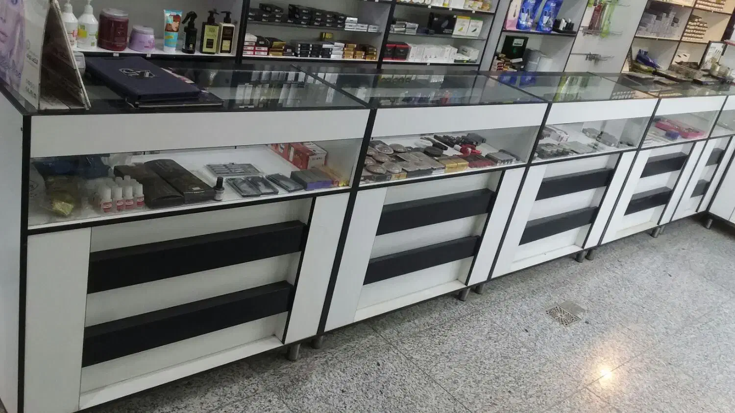 فروش ویترین مغازه|فروشگاه و مغازه|قزوین, |دیوار