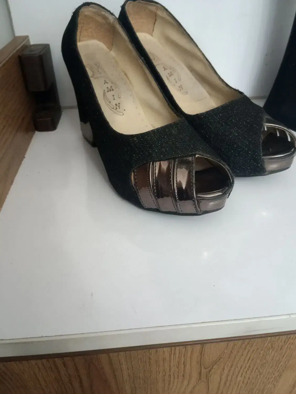 کفش مجلسی|کیف، کفش، کمربند|گرگان, |دیوار