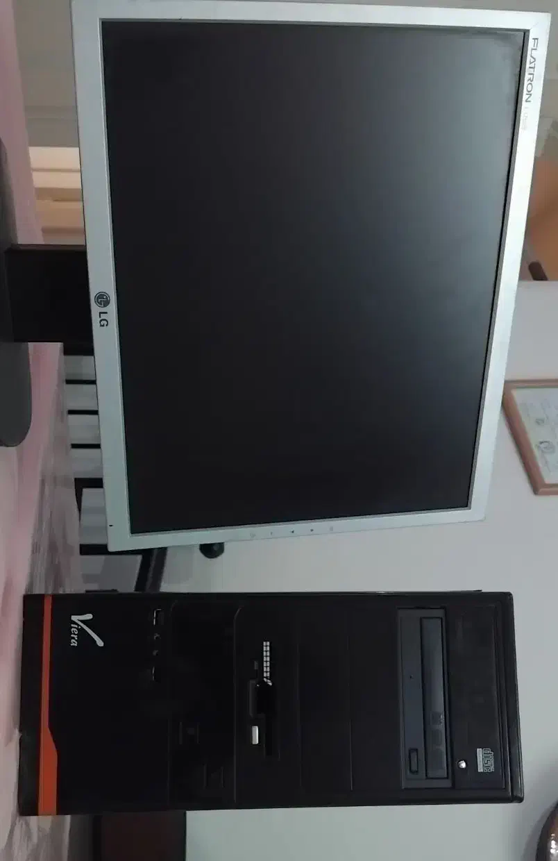 کامپیوتر و کیس|رایانه رومیزی|مشهد, نیروی هوایی|دیوار