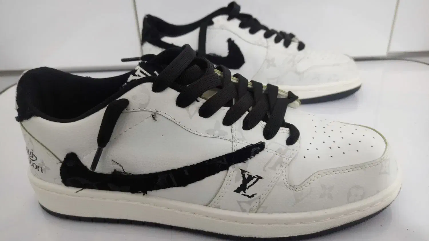 کفش نایک تراویس ‌نو|کیف، کفش، کمربند|دهگلان, |دیوار