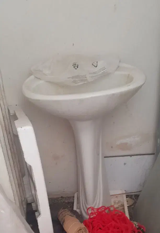 رو شویی تمیز و سالم|لوازم سرویس بهداشتی|بهشهر, |دیوار