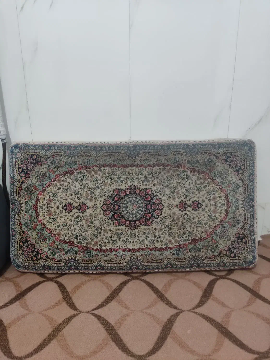 پشتی|پشتی|قم, شهرک فاطمیه|دیوار