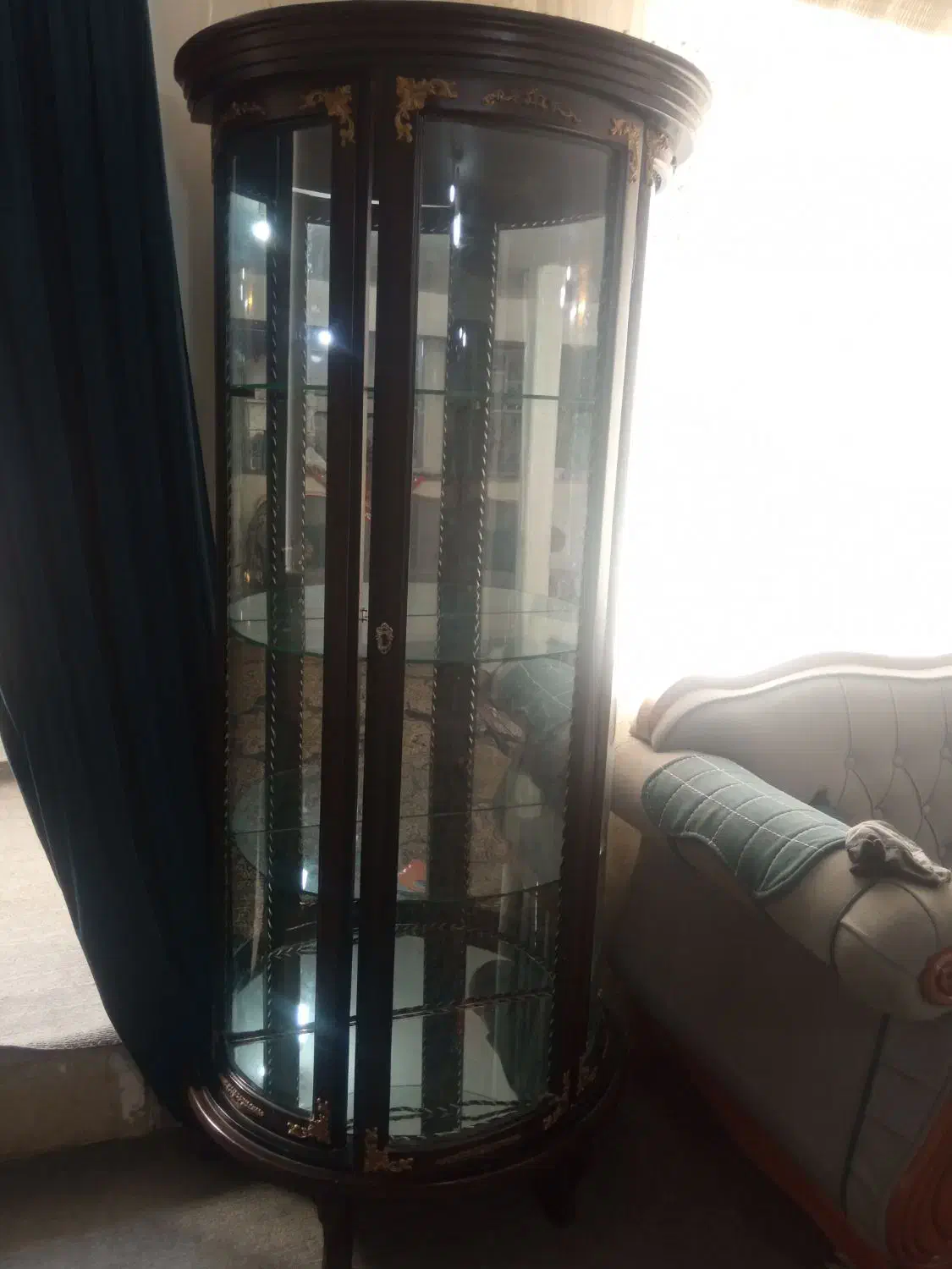 بفروش میرسد|بوفه، ویترین، کنسول|تربت‌حیدریه, قائم|دیوار