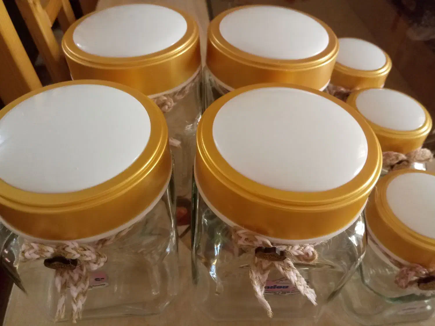 بانکه شیشه ای درپیچی 4بزرگ 4کوچک 1 اشانتیون|ظروف نگهدارنده، پلاستیکی، یک‌بارمصرف|بابلسر, |دیوار