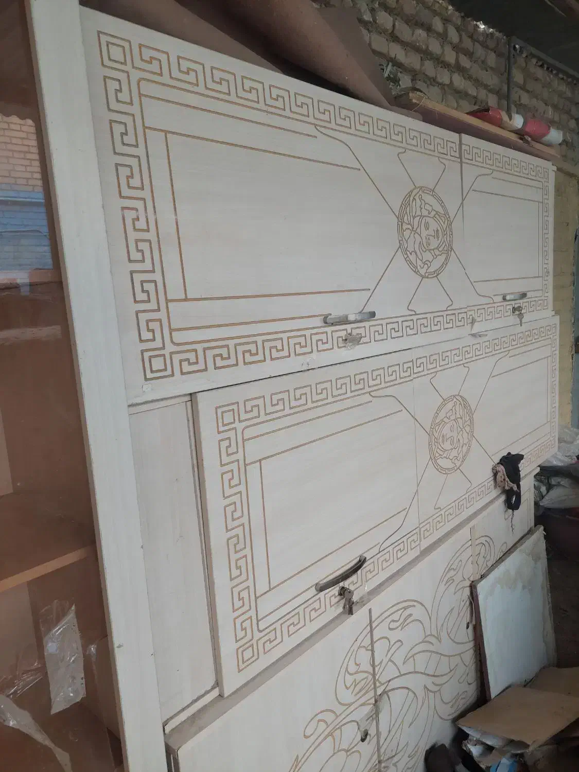 کمد|جاکفشی، کمد، دراور|سوسنگرد, |دیوار