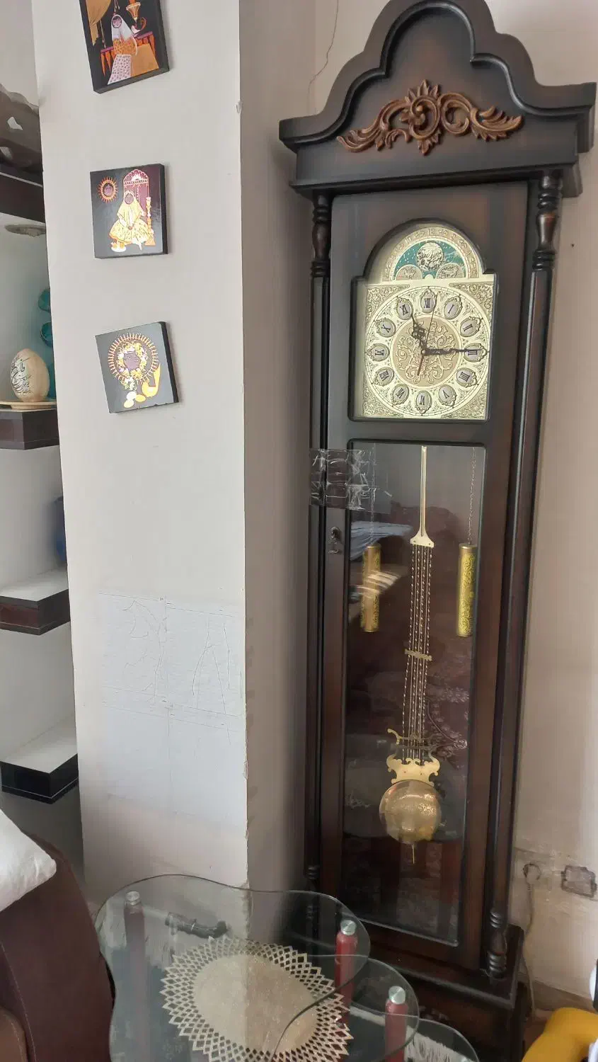 ساعت دیواری در حد خیلی نو و تمیز|ساعت دیواری و تزئینی|اندیشه, شهرک مریم|دیوار