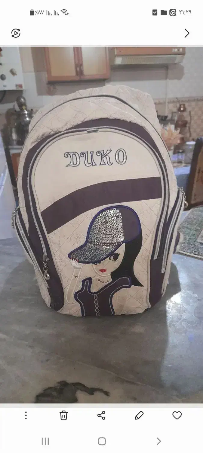 کوله پشتی مدرسه دخترانه|کیف، کفش، کمربند|بروجرد, |دیوار