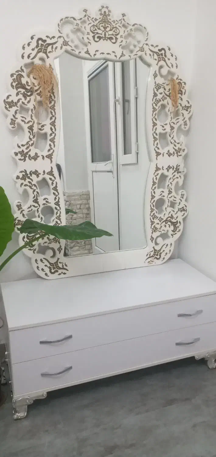 میز آرایش و آیینه|تخت و سرویس خواب|رباط‌کریم, مسکن مهر آبشناسان|دیوار