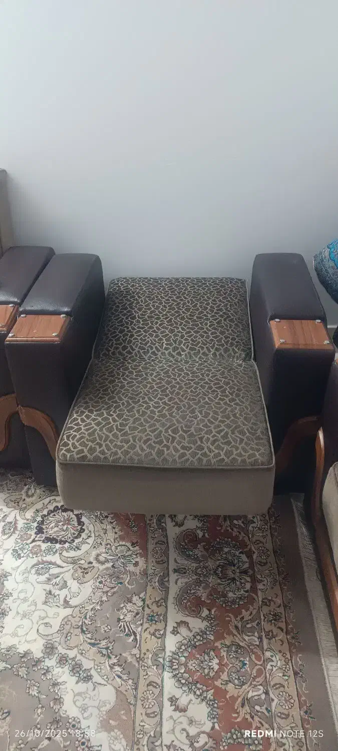 مبل سرویس مبل هشت نفره تخته خواب شو|مبلمان خانگی و میز عسلی|بیرجند, |دیوار