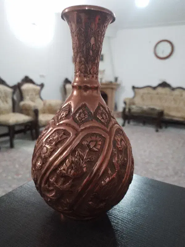 گلدان مسی حدودا ۸۰ ساله|کلکسیون اشیاء عتیقه|تهران, شهرک محلاتی|دیوار