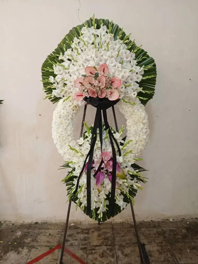 تاج گل افتتاحیه مسجد دسته گل بهشت زهراارسال رایگان|گل و گیاه طبیعی|تهران, شهرک محلاتی|دیوار