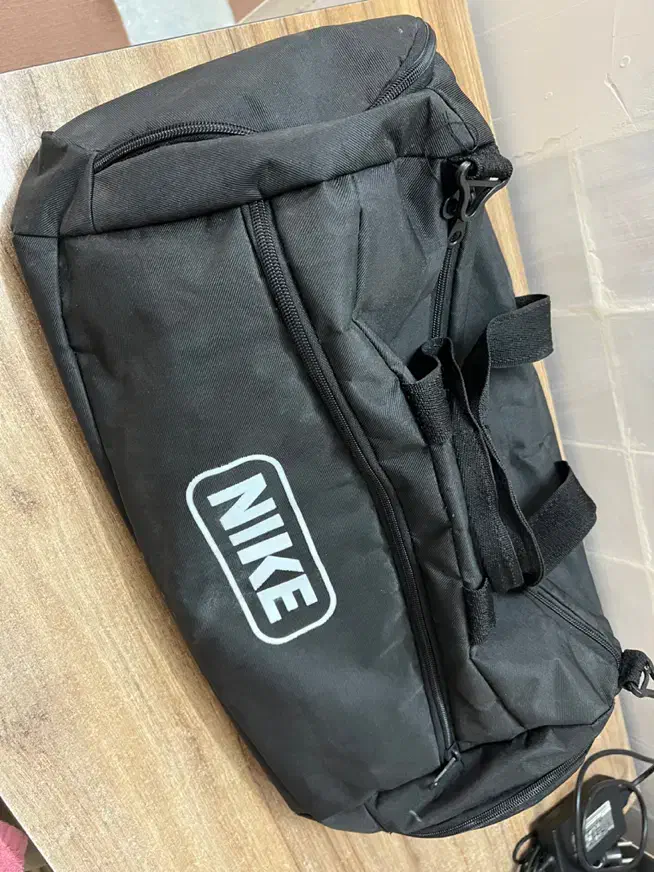 ساک ورزشی NIKE سایز متوسط نه خیلی بزرگ نه کوچیک|کیف، کفش، کمربند|گرگان, |دیوار