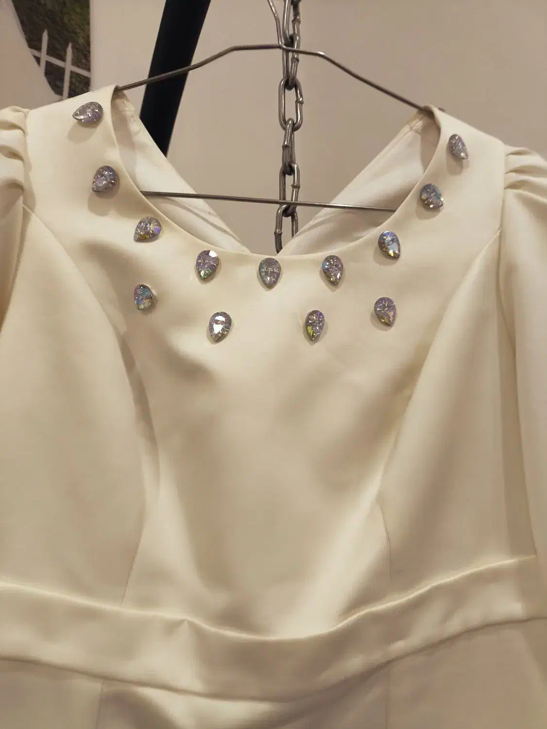 پیرهن مجلسی|لباس|کارون, |دیوار