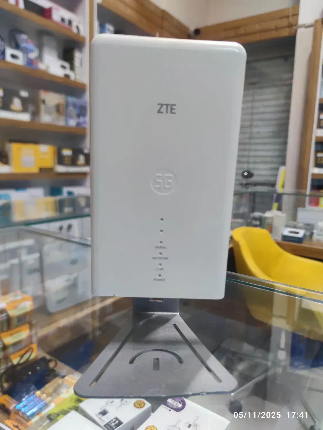 مودم فضای باز زد تی ای ZTE MC7010 4G/5G/TDLTE|مودم و تجهیزات شبکه|مشهد, الهیه|دیوار