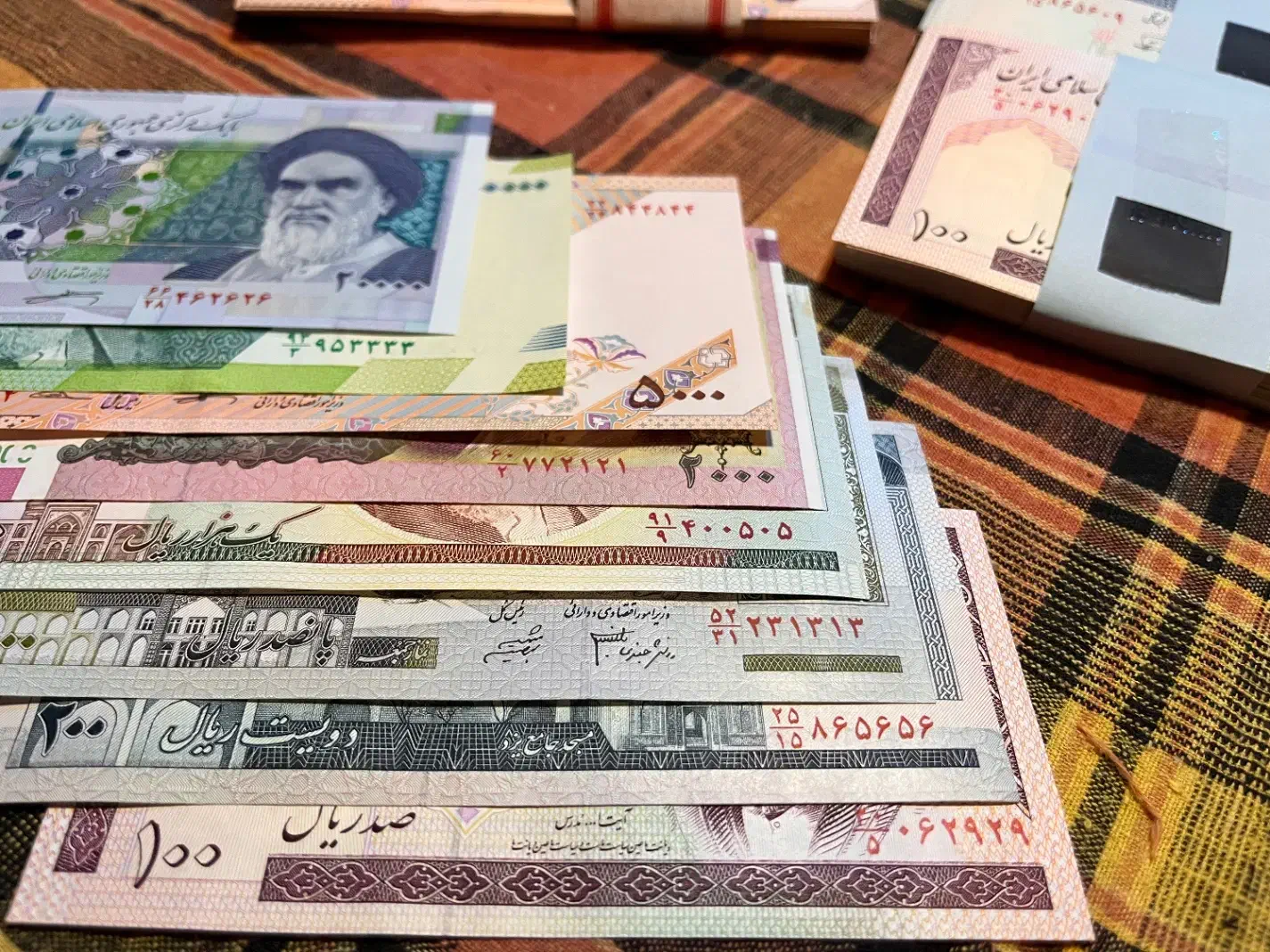 ست کلکسیونی جمهوری|کلکسیون سکه، تمبر، اسکناس|بندرعباس, |دیوار