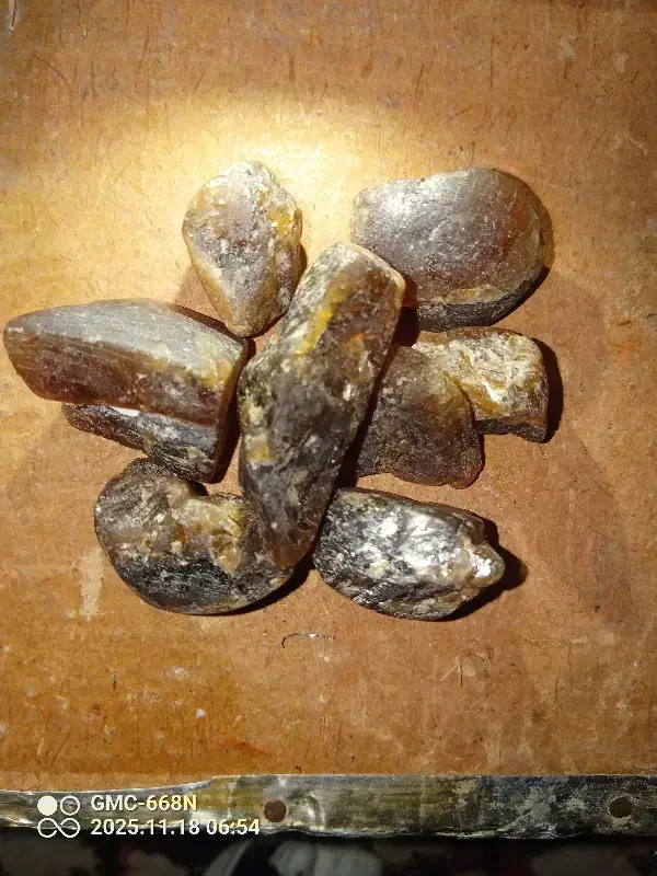 کهربا خام|جواهرات|سقز, |دیوار