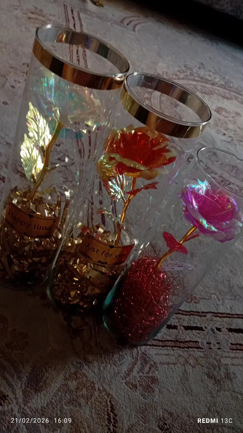 گل شیشه ای|گل مصنوعی|پرند, فاز ۵|دیوار