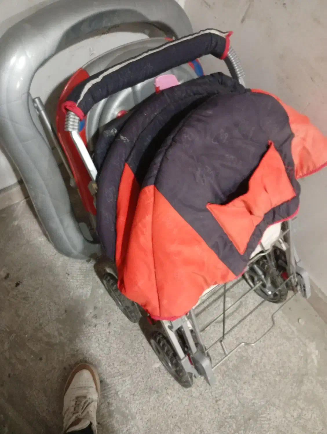 کالسکه کودک ورورک و تخت نوزاد|کالسکه و لوازم جانبی|سهند, |دیوار