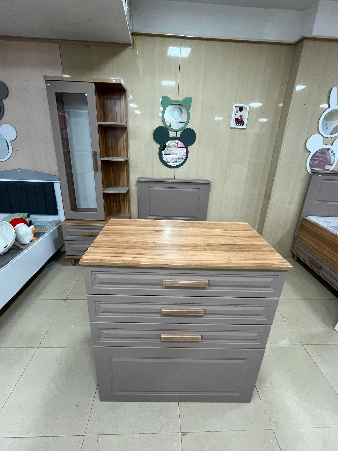 تخت و کمد نوزاد و نوجوان|تخت و سرویس خواب|خرم‌آباد, |دیوار