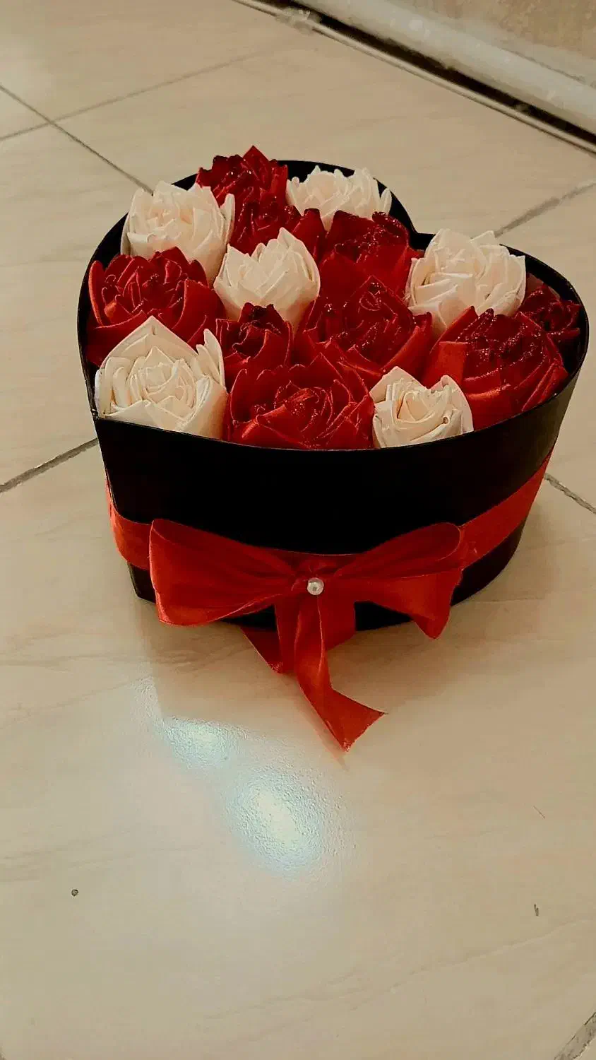 گل رمانی هدیه برا روز ولنتاین ومادر|گل مصنوعی|ورامین, ورامین|دیوار