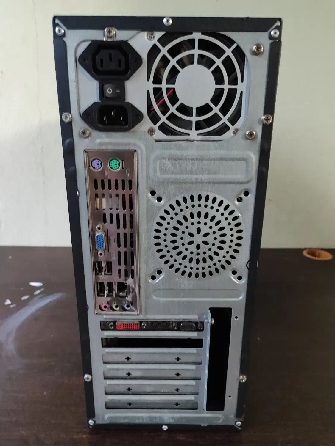 کامپیوتر ۵۳۰۰ با رم ۴ ddr3 هارد ۵۰۰ گرافیک ۱|رایانه رومیزی|چالوس, |دیوار