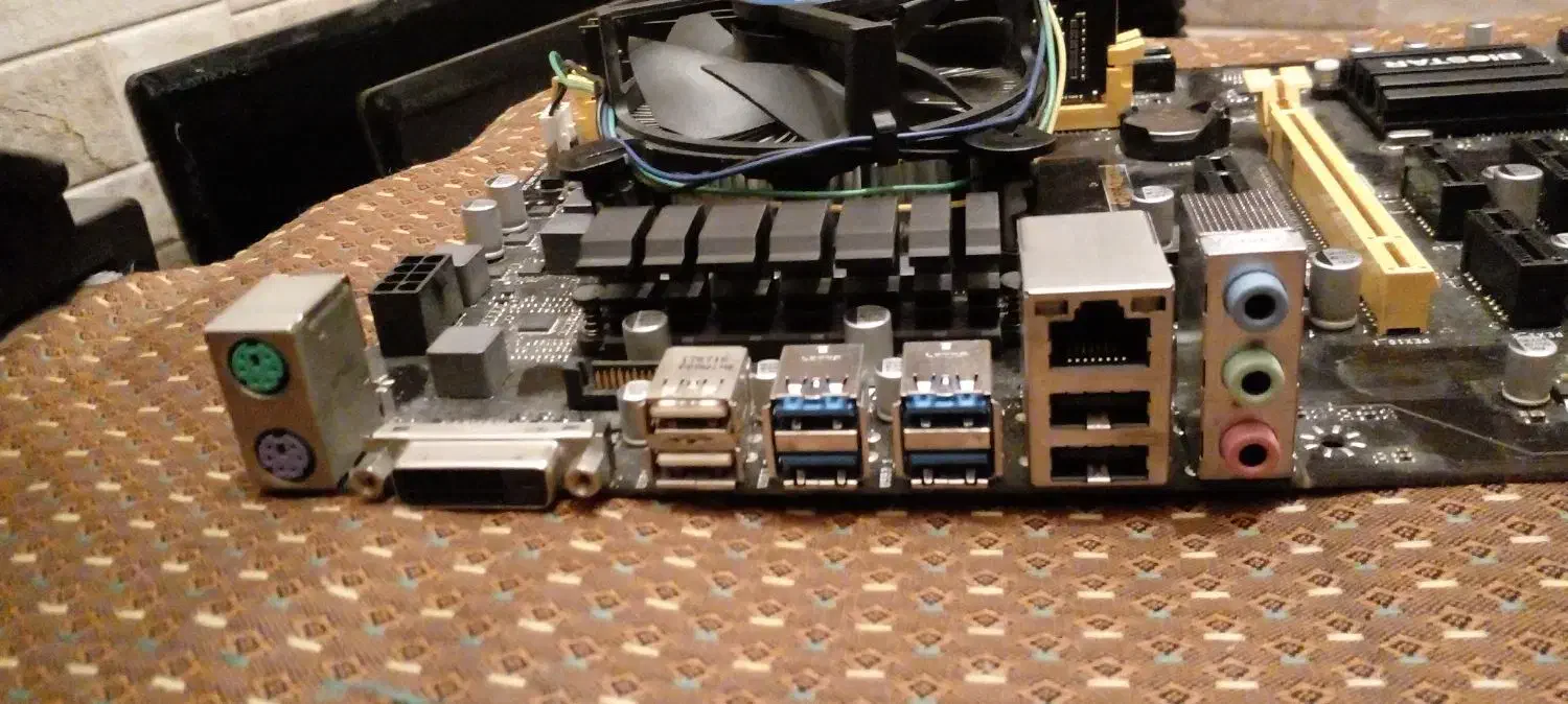 مادربرد کامپیوتر فروشی|قطعات و لوازم جانبی رایانه|ساوه, |دیوار