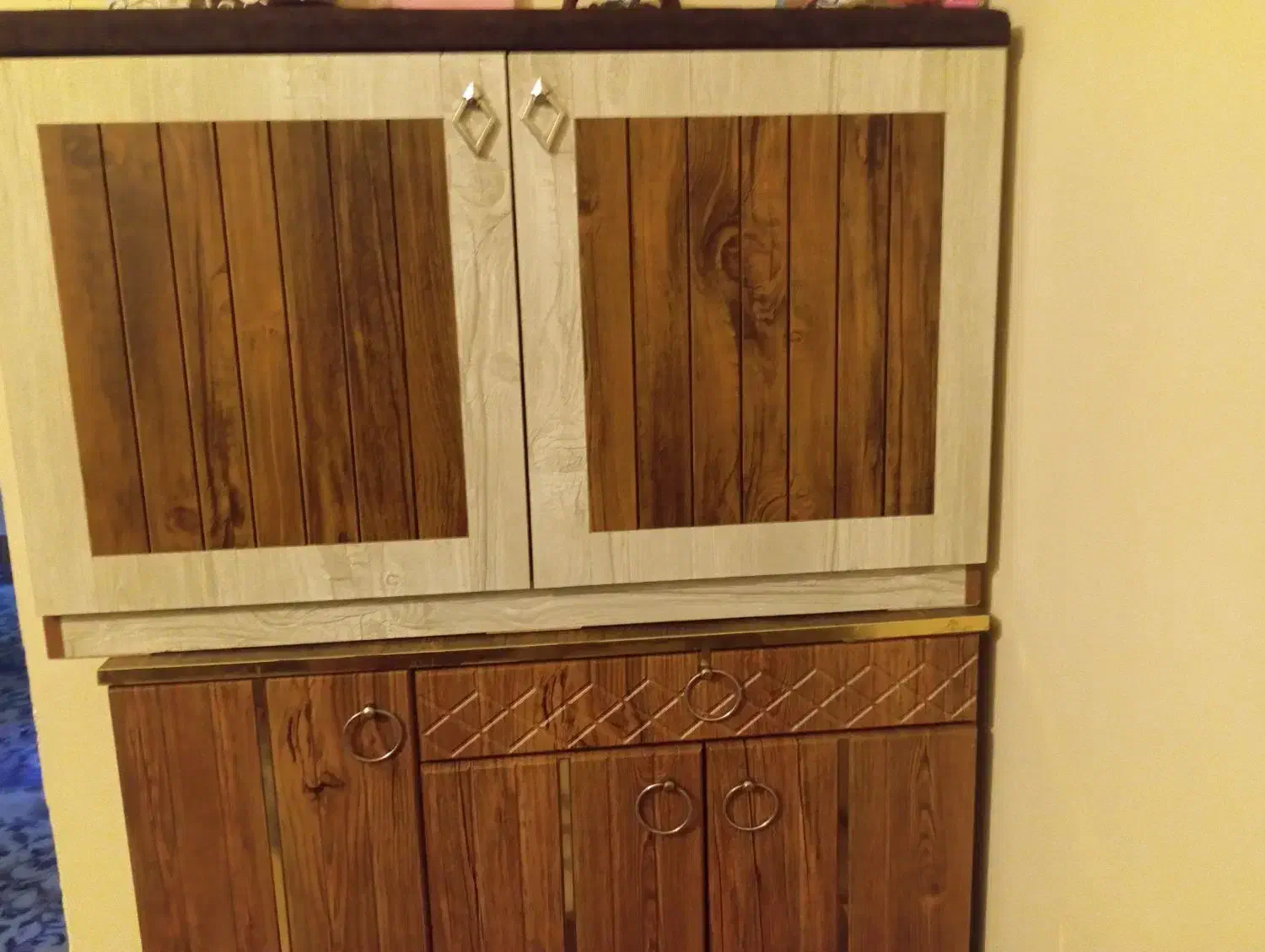 جاکفشی|جاکفشی، کمد، دراور|بندر کنگان, |دیوار