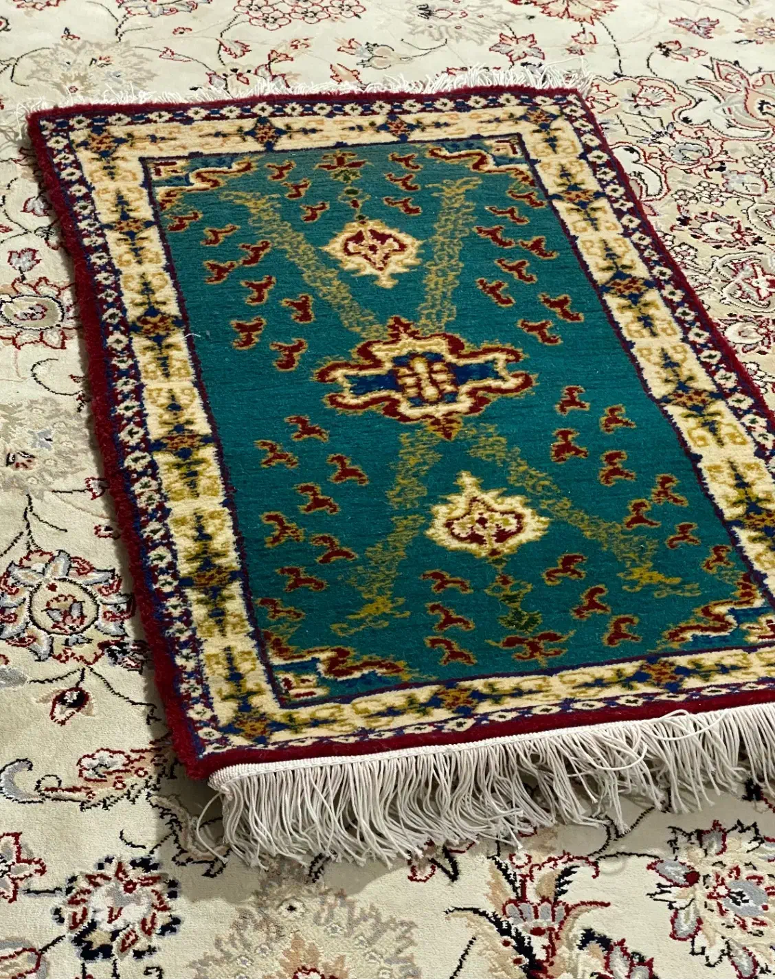 فرش دستبافت|پادری|چالوس, |دیوار