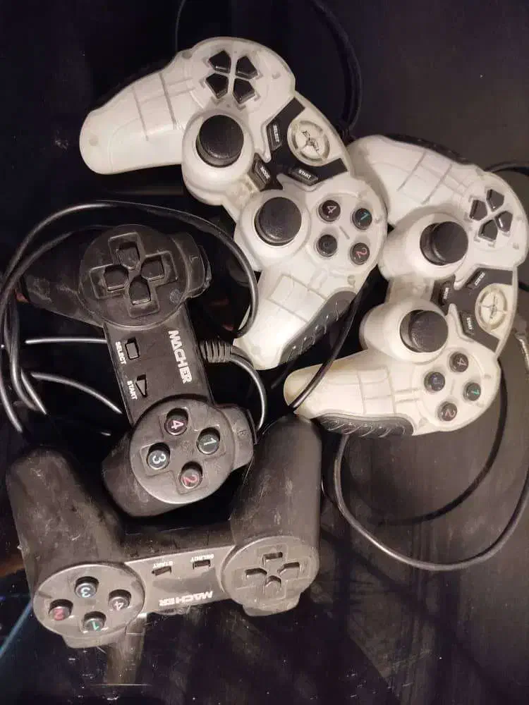 دسته بازی|کنسول، بازی ویدئویی و آنلاین|پرند, فاز ۶|دیوار