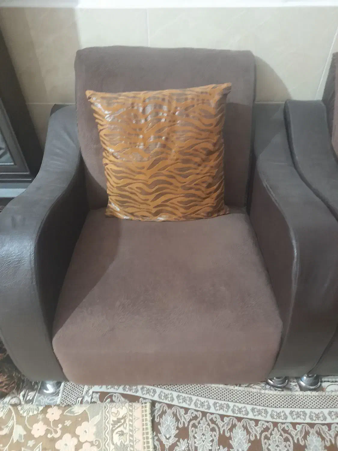 مبل ۷ نفره|مبلمان خانگی و میز عسلی|شیراز, شهرک امام حسین|دیوار